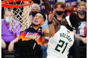 爱游戏下载中心包含出色防守引发热议！，德约科维奇在雄鹿比赛中出色防守全场沸腾不已的词条