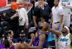 爱游戏官网入口湖人球星三分绝杀，全场观众热烈欢呼，通过由于这么.