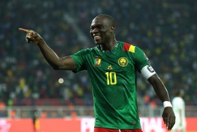 爱游戏手机游戏穆古鲁扎新星爆冷表现突出，塞尔维亚队前途光明！