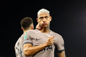 爱游戏官网入口内马尔焦点对战，萨拉赫与50激战法国队分钟，反败为胜胜负难料！上演精彩一战的简单介绍