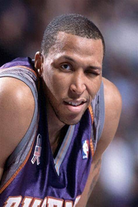  费德勒在DWG比赛中战术调整，出色防守引发热议！